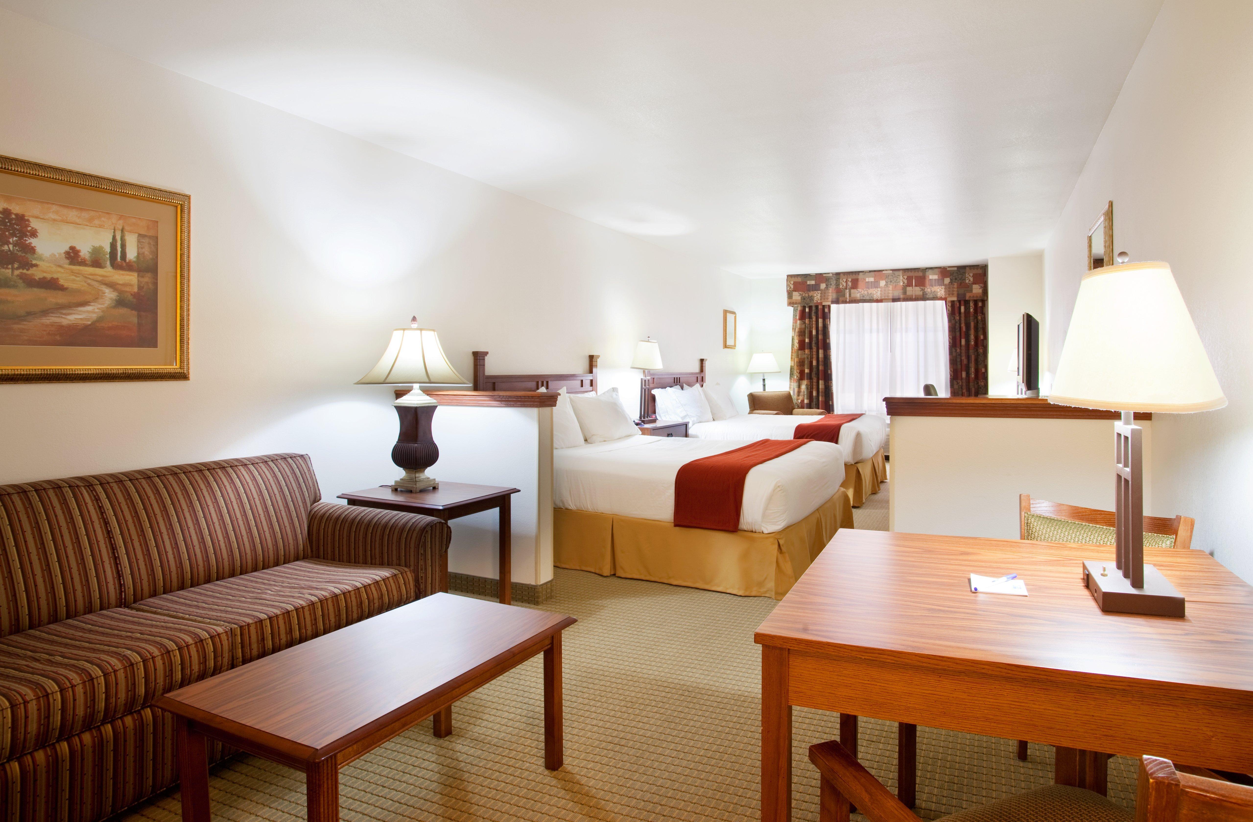 Holiday Inn Express Hotel & Suites Mattoon By Ihg Exterior photo