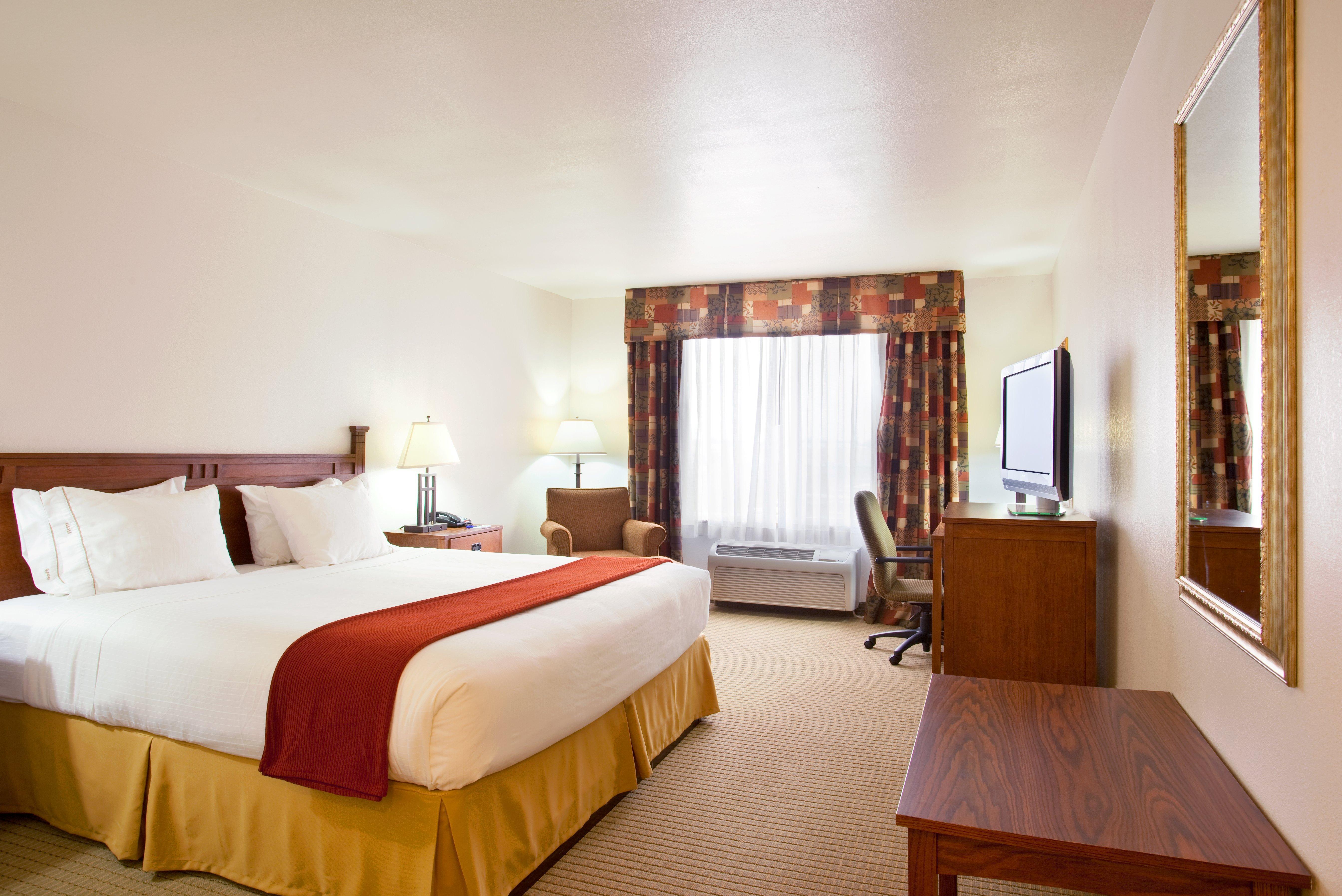 Holiday Inn Express Hotel & Suites Mattoon By Ihg Exterior photo