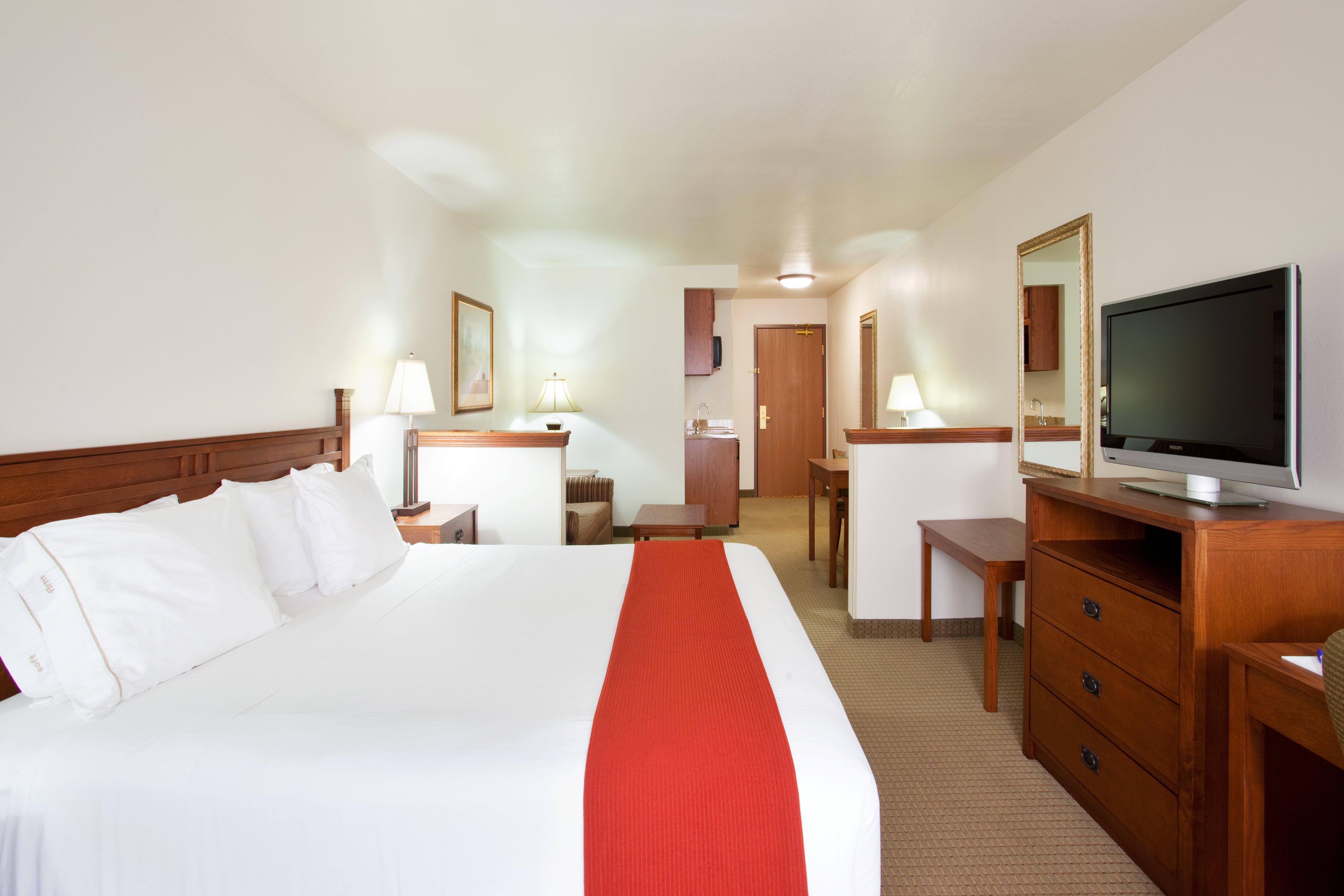Holiday Inn Express Hotel & Suites Mattoon By Ihg Exterior photo