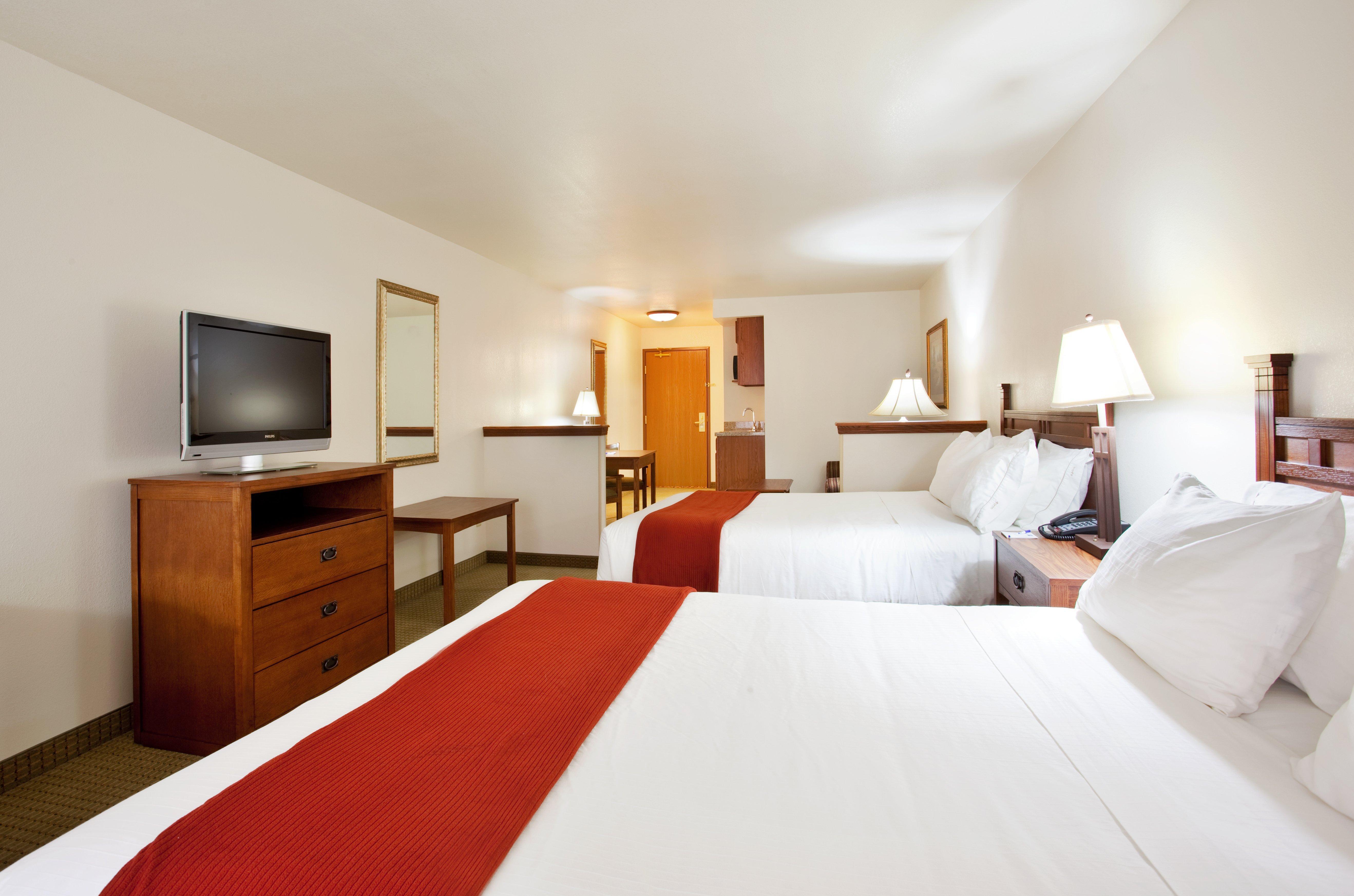 Holiday Inn Express Hotel & Suites Mattoon By Ihg Exterior photo
